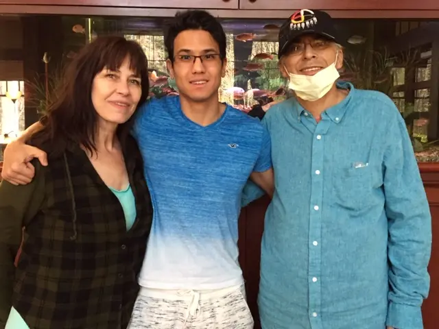 Inez, Zelemkhan, Paul